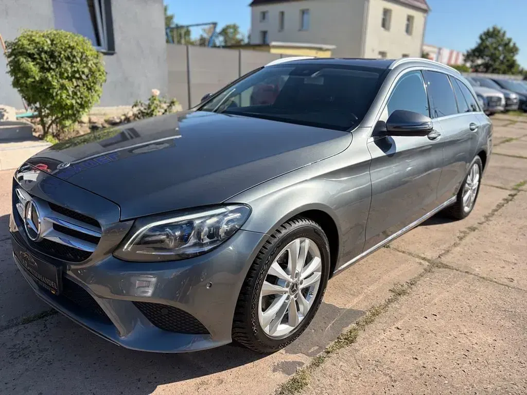 Gebraucht Mercedes C180 156 PS (114 kW) 2019 Grau Kombi