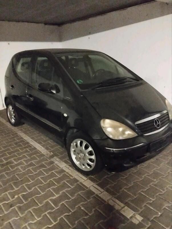 Schwarz Gebraucht 2001 Mercedes A160 Classic Kleinwagen | 900 € (Guter Preis) - Bild 1/4