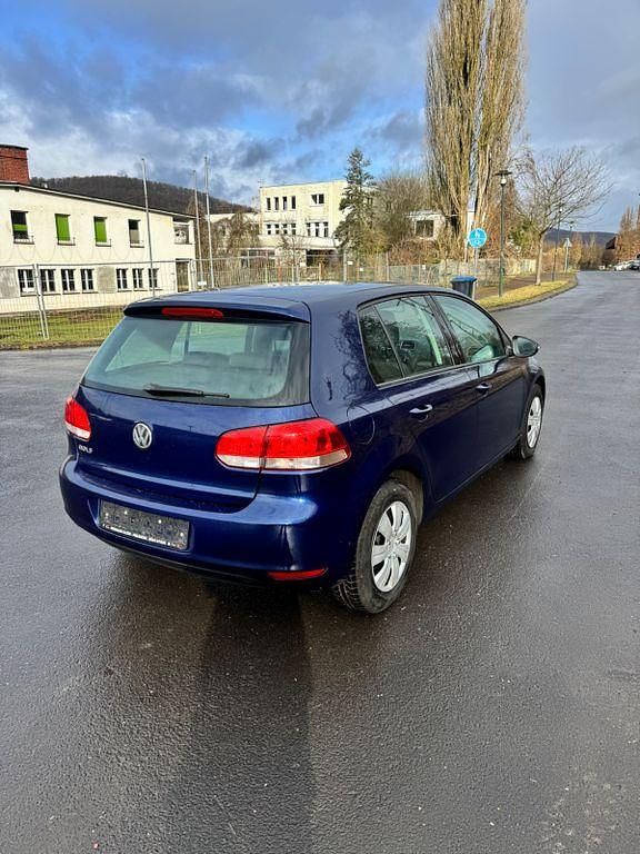 Gebraucht VW Golf VII Trendline 80 PS (58 kW) 2012 Blau Limousine