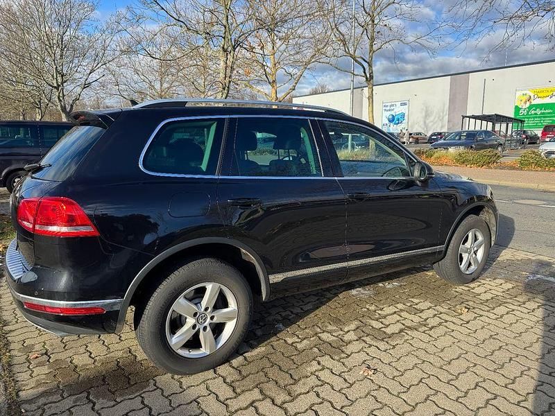Gebraucht VW Touareg Terrain Tech 262 PS (192 kW) 2017 Schwarz SUV
