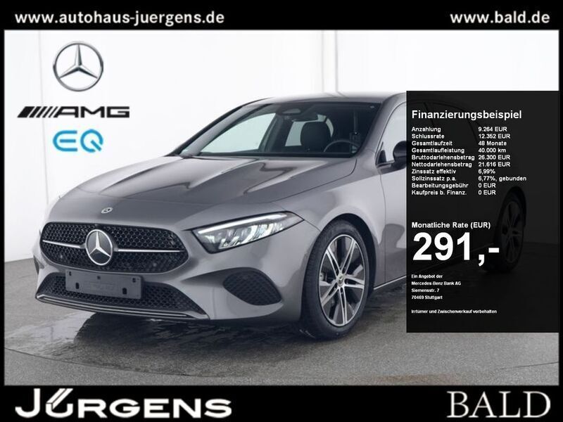 Grau metalliclack mountaingrau Gebraucht 2024 Mercedes A200 Progressive Limousine | 30.840 € (Fairer Preis) - Bild 1/4