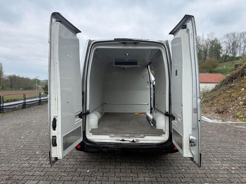 Gebraucht Opel Movano 145 PS (106 kW) 2012 Weiß Van / Kleinbus
