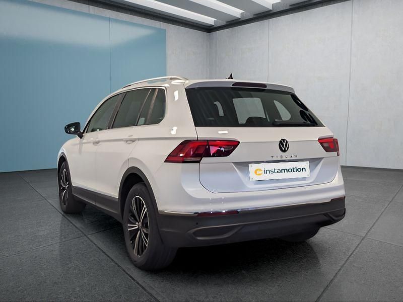 Weiß Gebraucht 2023 VW Tiguan SUV | 34.649 € (Fairer Preis) - Bild 1/4