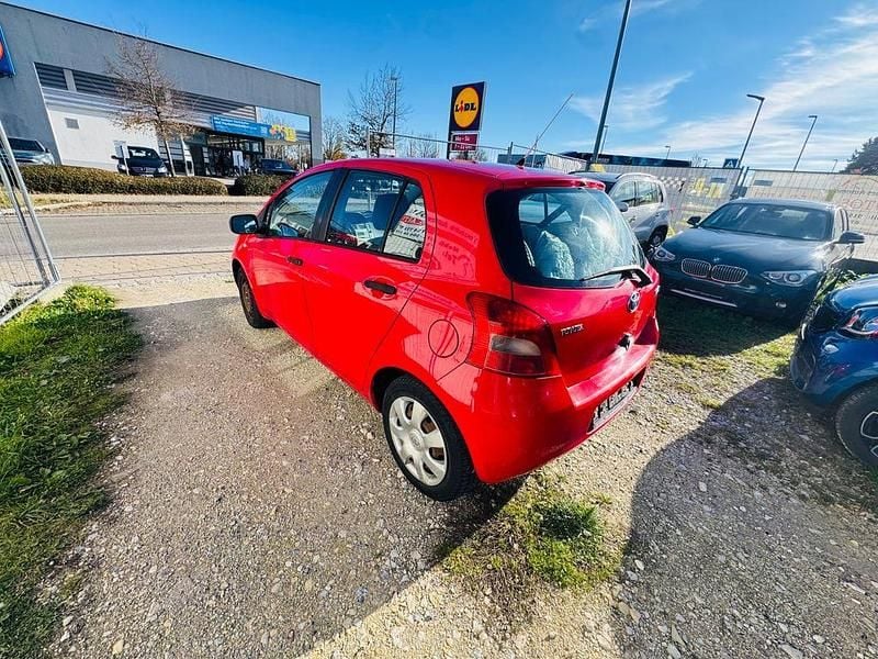 Gebraucht Toyota Yaris Style 69 PS (50 kW) 2008 Rot Limousine