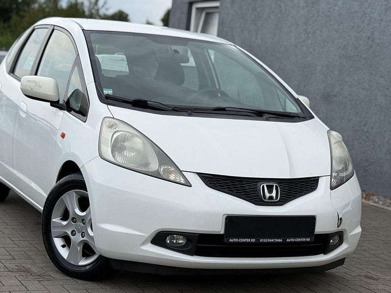 Gebraucht Honda Jazz Trend 90 PS (66 kW) 2010 Weiß Kleinwagen