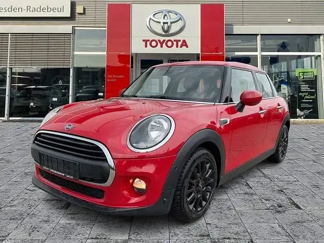 Gebraucht Mini ONE 102 PS (75 kW) 2018 Chili red Kleinwagen