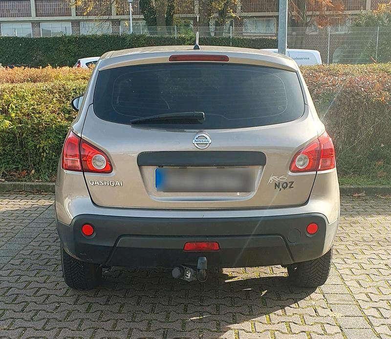 Braun Gebraucht 2008 Nissan Qashqai SUV | 2.500 € (Superpreis) - Bild 1/4