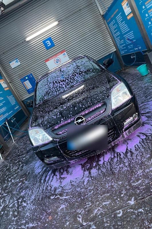 Gebraucht Opel Signum 155 PS (114 kW) 2004 Schwarz Kleinwagen