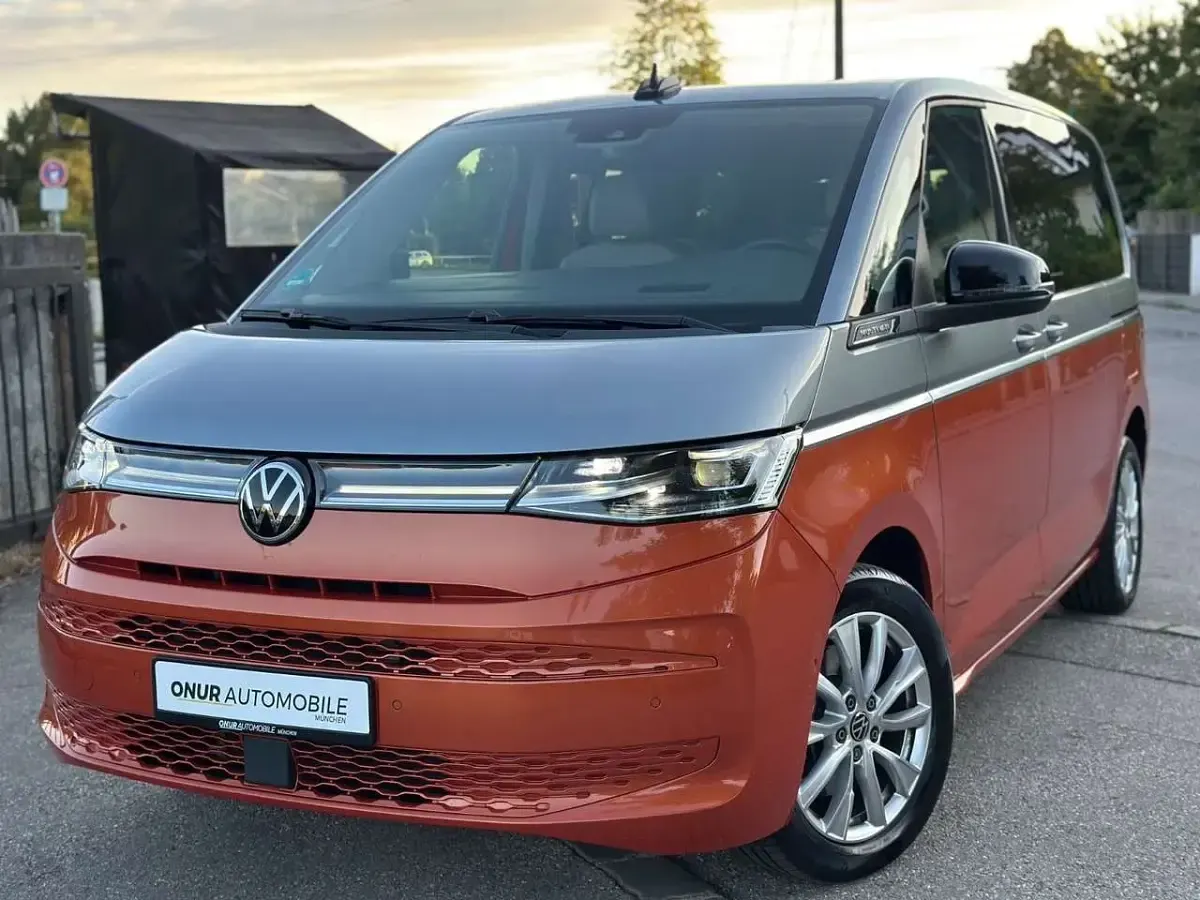 Usata VW T7 150 CV (110 kW) 2024 Arancione Furgone