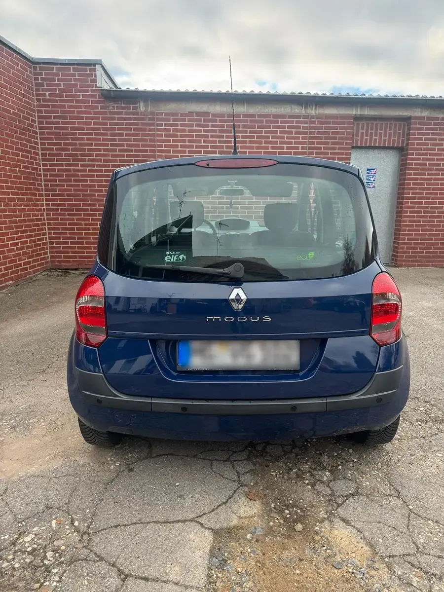 Usado Renault Modus 75 HP (55 kW) 2010 Azul Monovolume
