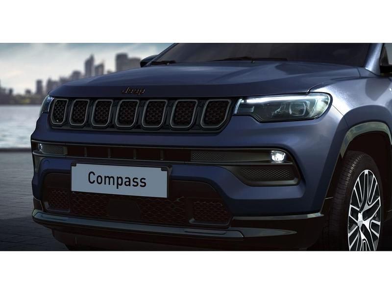Nouvelle Jeep Compass Summit 131 ch (96 kW) 2025 Bleue SUV