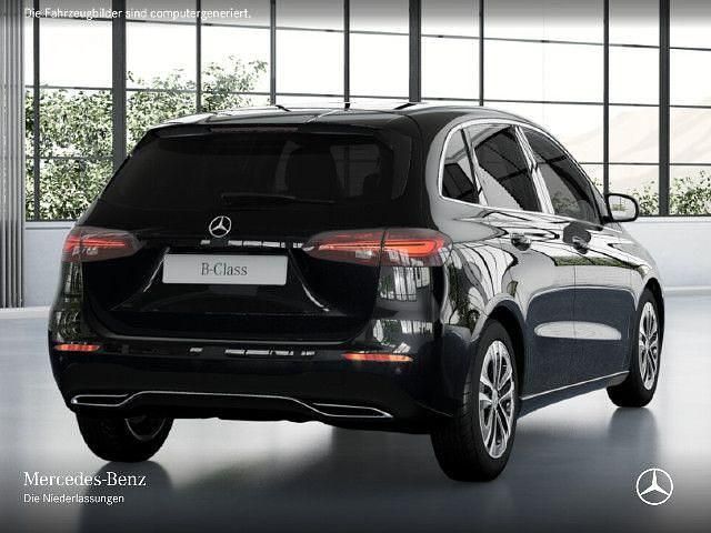 Usado Mercedes B200 Advanced 163 HP (119 kW) 2025 Preto Monovolume