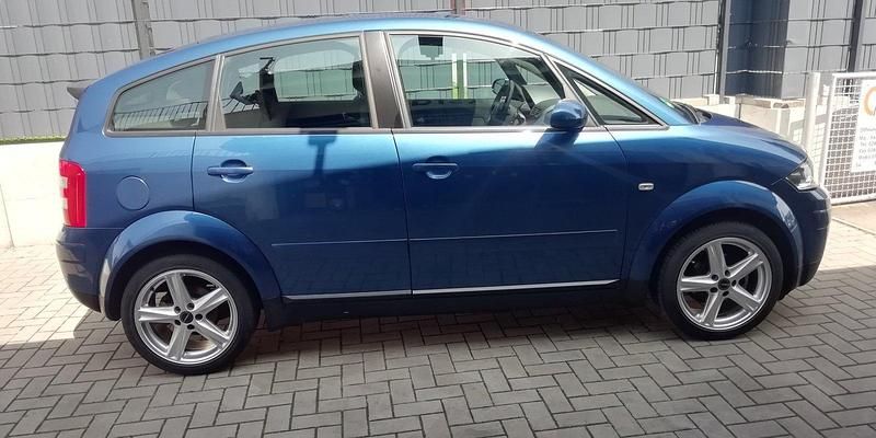 Gebraucht Audi A2 110 PS (80 kW) 2005 Blau Kleinwagen