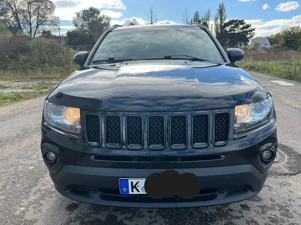 Gebraucht Jeep Compass Limited 170 PS (125 kW) 2012 Schwarz SUV