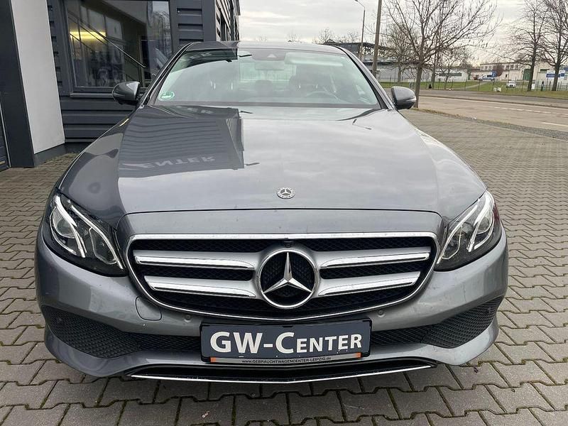 Gebraucht Mercedes E350 286 PS (210 kW) 2017 Grau Limousine