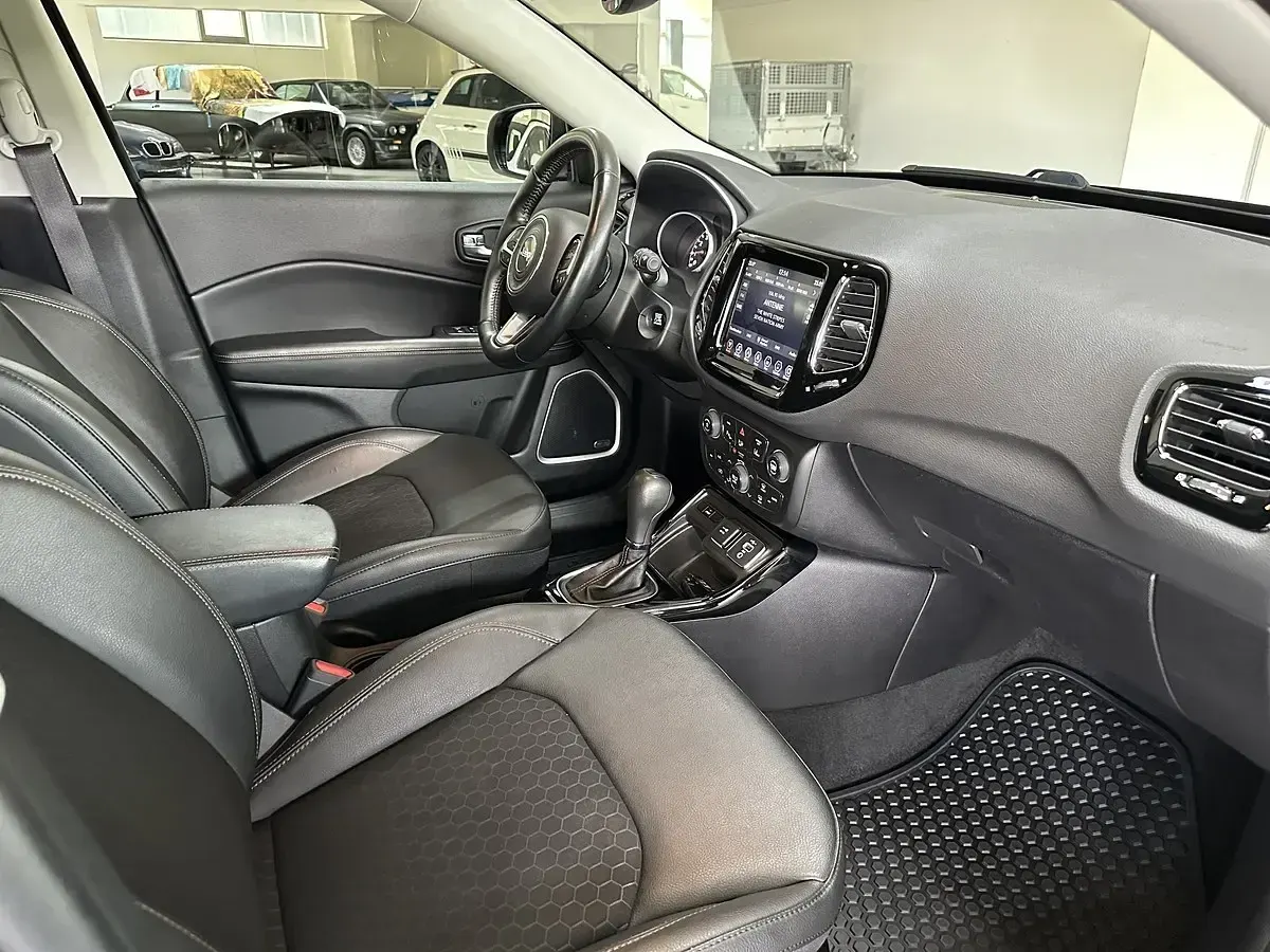 Gebraucht Jeep Compass Limited 150 PS (110 kW) 2021 Schwarz SUV