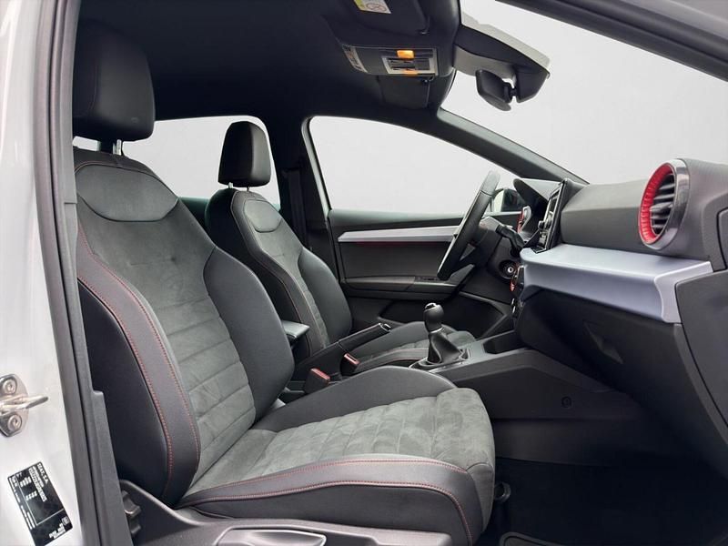 Gebraucht Seat Ibiza FR 95 PS (69 kW) 2025 Glacial weiß metallic (metallic) Limousine