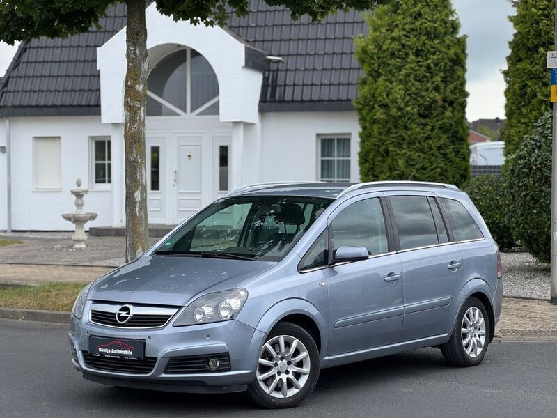 Silber Gebraucht 2006 Opel Zafira Edition+ Van / Kleinbus | 6.990 € (Teuer) - Bild 1/4