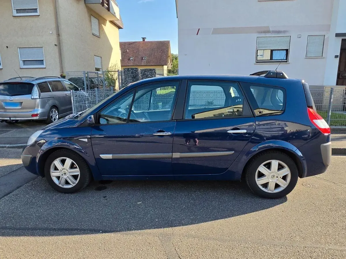 Gebraucht Renault Grand Scénic II Avantage 135 PS (99 kW) 2006 Blau Van / Kleinbus