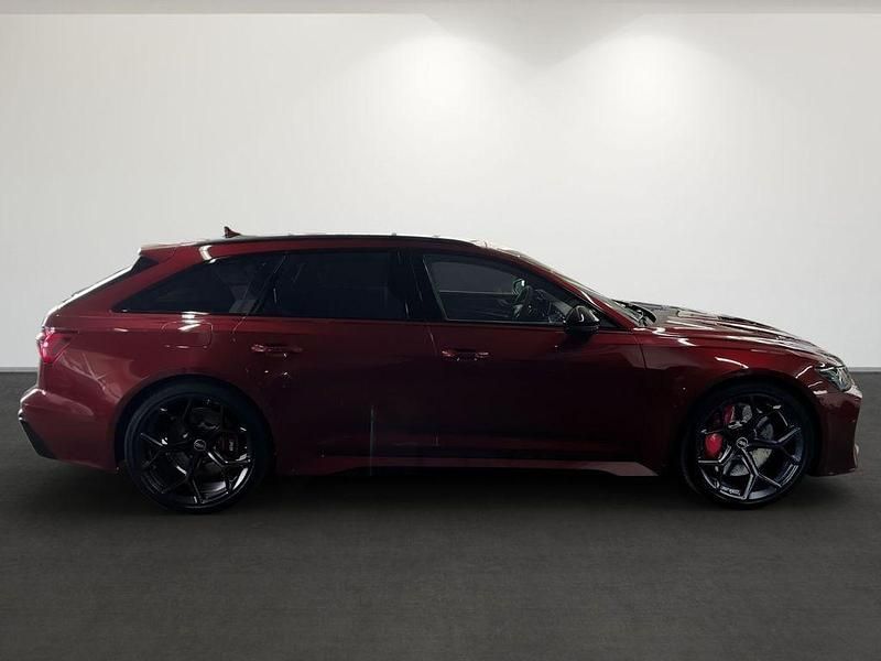 Neu Audi RS6 Performance 630 PS (463 kW) 2025 Rot Kombi