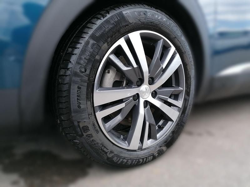 Gebraucht Peugeot 3008 Allure 224 PS (164 kW) 2022 Metfa celebes blau Limousine