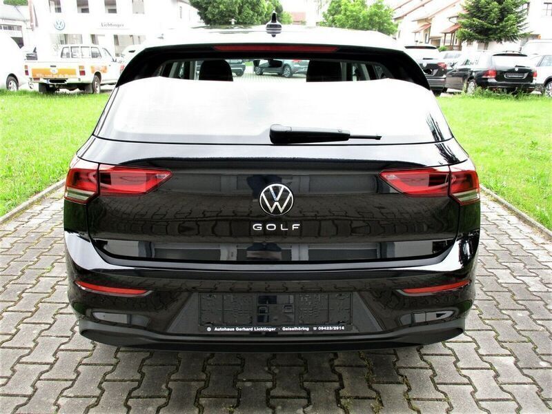 Gebraucht VW Golf VIII Life 131 PS (96 kW) 2020 Schwarz Limousine