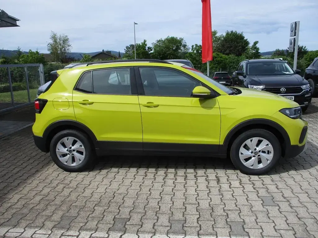 Neu VW T-Cross Life 95 PS (69 kW) 2026 Gelb SUV
