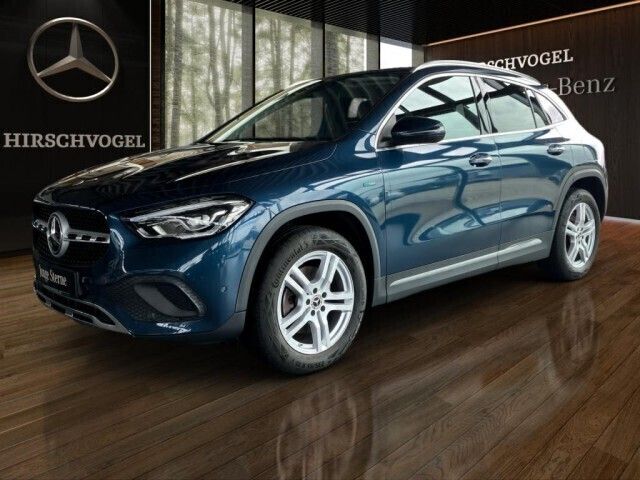 Blau Gebraucht 2021 Mercedes GLA250 SUV | 30.770 € (Superpreis) - Bild 1/4