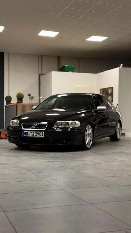 Gebraucht Volvo S60 390 PS (286 kW) 2004 Schwarz Limousine