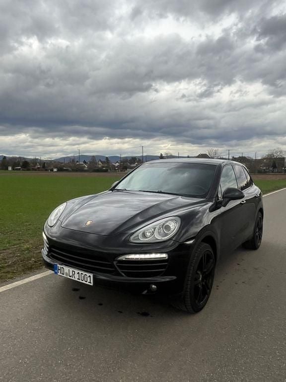 Gebraucht Porsche Cayenne 241 PS (177 kW) 2011 Schwarz SUV