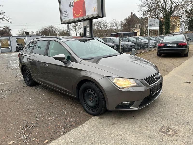 Grau Gebraucht 2014 Seat Leon ST Reference Kombi | 7.890 € (Fairer Preis) - Bild 1/4
