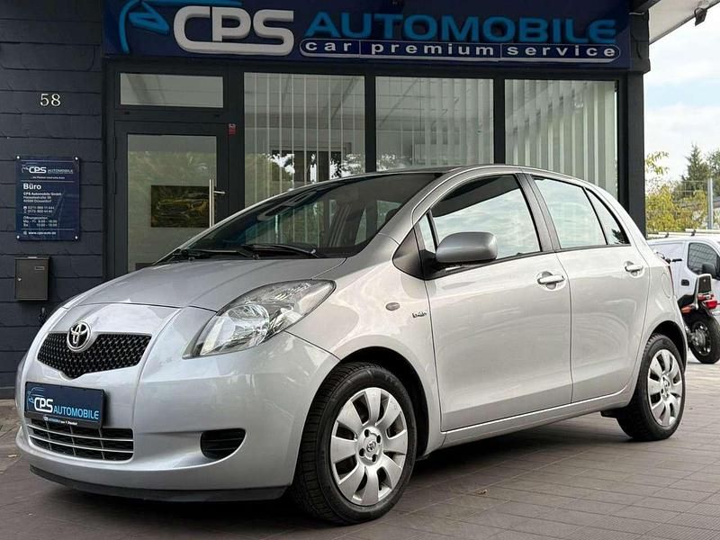 Silber Gebraucht 2006 Toyota Yaris Sol Kleinwagen | 5.700 € (Fairer Preis) - Bild 1/4