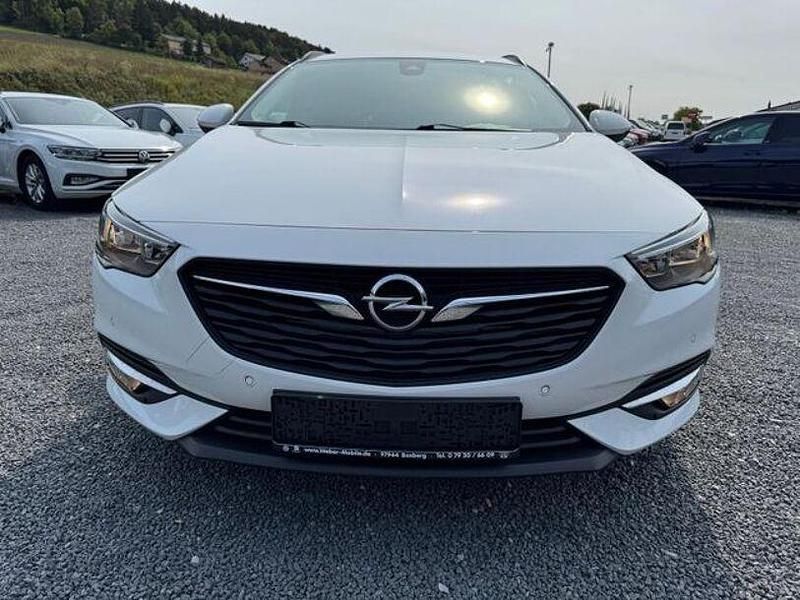 Gebraucht Opel Insignia Business 165 PS (121 kW) 2018 Weiß Kombi
