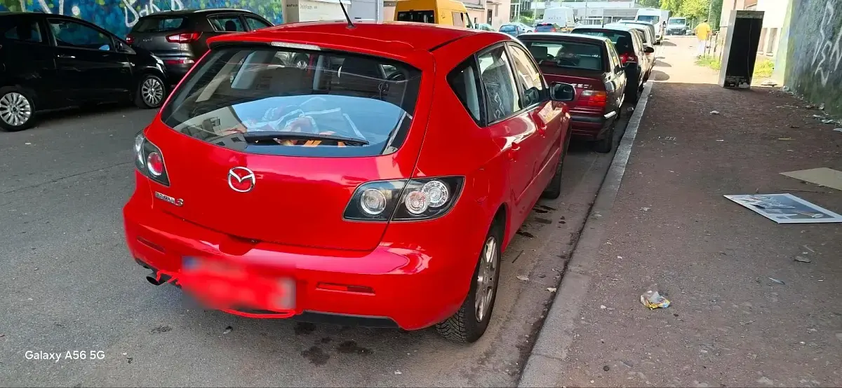 Gebraucht Mazda 3 75 PS (55 kW) 2008 Rot Limousine