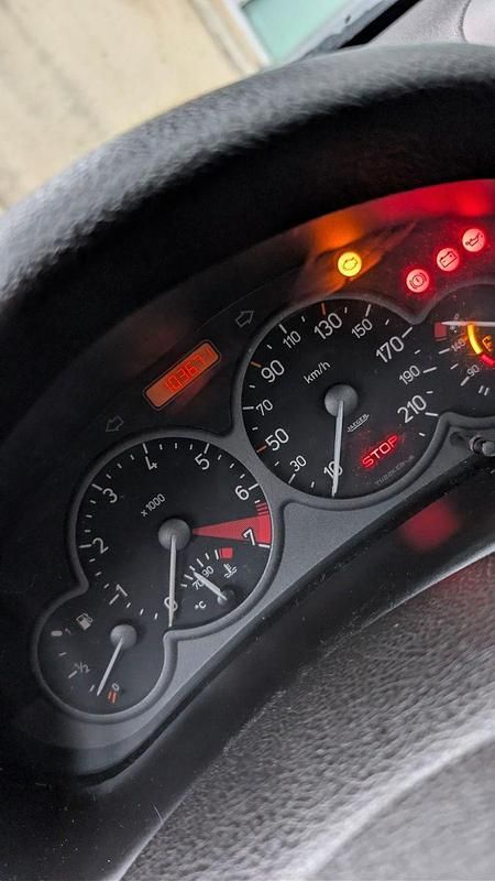 Gebraucht Peugeot 206 109 PS (80 kW) 2001 Silber Limousine