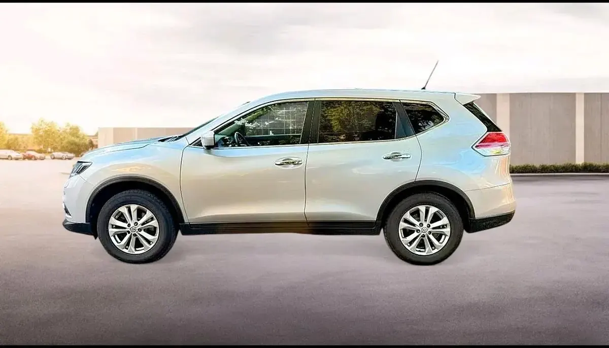 Gebraucht Nissan X-Trail 360º 131 PS (96 kW) 2016 Silber SUV