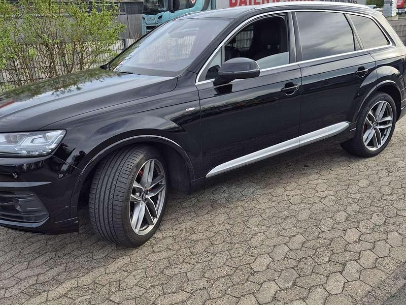 Gebraucht 2016 Audi Q7 SUV | 31.999 € (Fairer Preis) - Bild 1/4