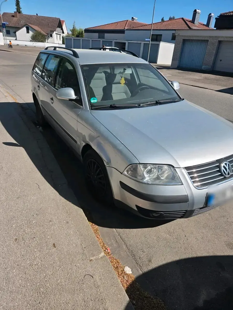 Second-hand VW Passat 101 CP (74 kW) 2005 Argintiu Break