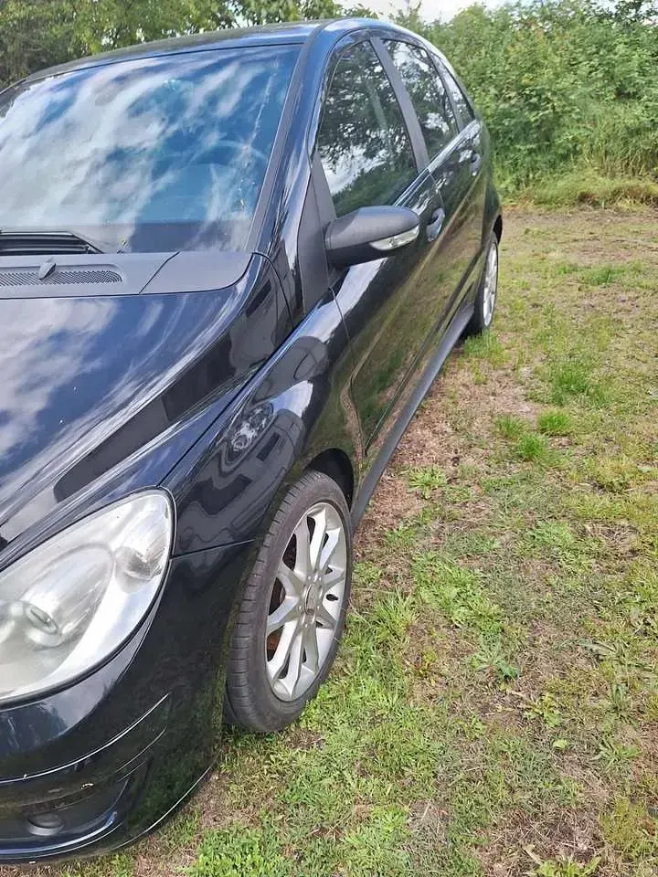 Gebraucht Mercedes B150 101 PS (74 kW) 2007 Schwarz Van / Kleinbus