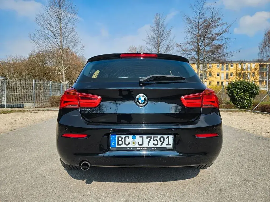 Gebraucht BMW 116 Sport Line 109 PS (80 kW) 2017 Schwarz Kleinwagen
