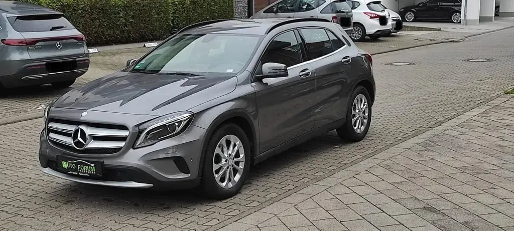Gebraucht Mercedes GLA220 170 PS (125 kW) 2014 Grau SUV