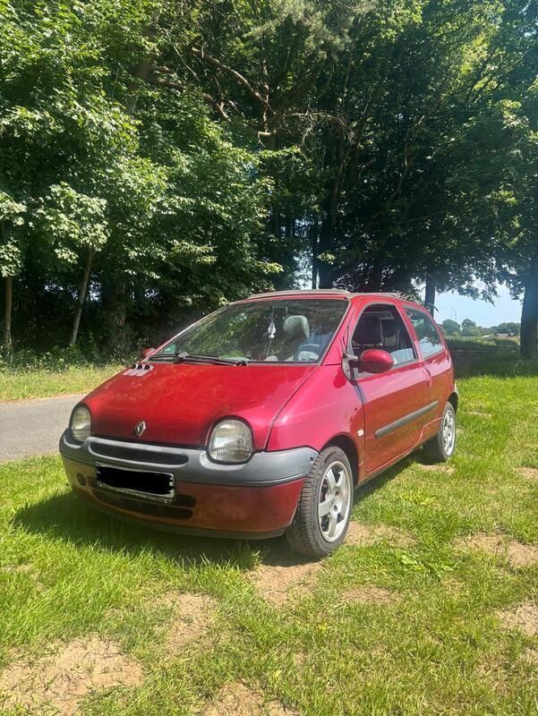 Rot Gebraucht 2007 Renault Twingo Kleinwagen | 2.000 € (Etwas zu teuer) - Bild 1/4