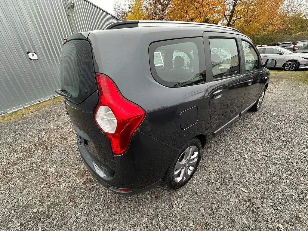 Gebraucht Dacia Lodgy Celebration 116 PS (85 kW) 2015 Van / Kleinbus