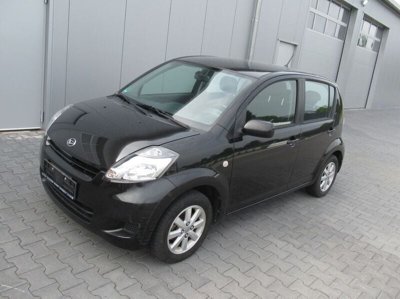 Schwarz Gebraucht 2010 Daihatsu Sirion Kleinwagen | 3.850 € (Etwas zu teuer) - Bild 1/4
