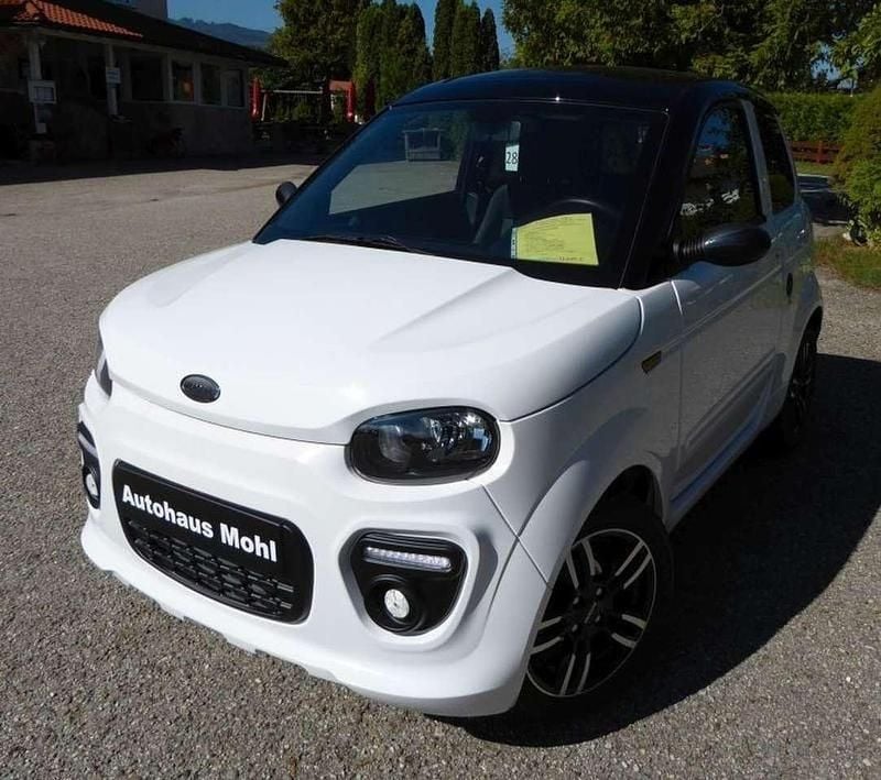 Nouă Microcar M.Go 2026 Negru Hatchback