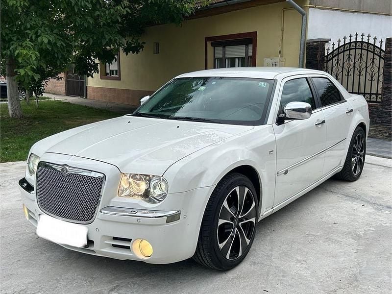 Weiß Gebraucht 2009 Chrysler 300C Limousine | 7.200 € (Guter Preis) - Bild 1/4