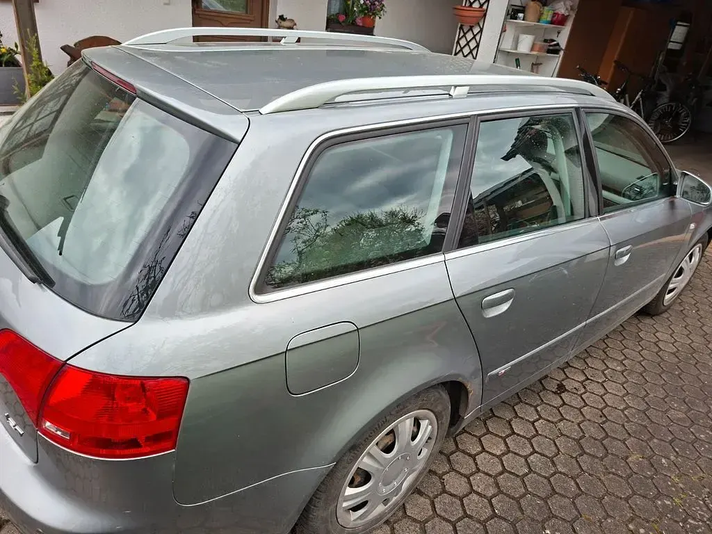 Second-hand Audi A4 Sport 163 CP (119 kW) 2007 Gri Break
