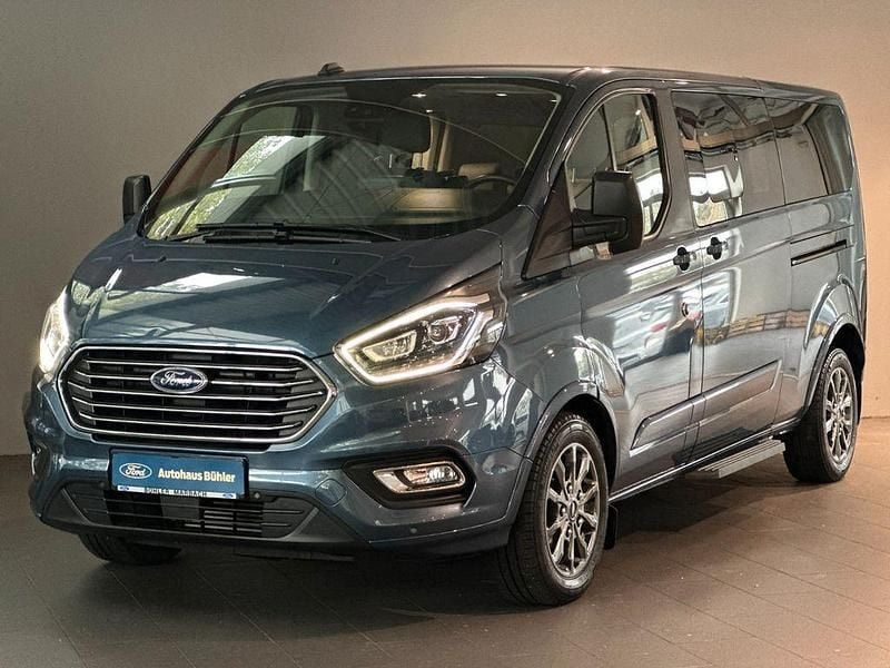 Blau Gebraucht 2021 Ford Tourneo Custom Titanium X Van / Kleinbus | 38.400 € (Superpreis) - Bild 1/4