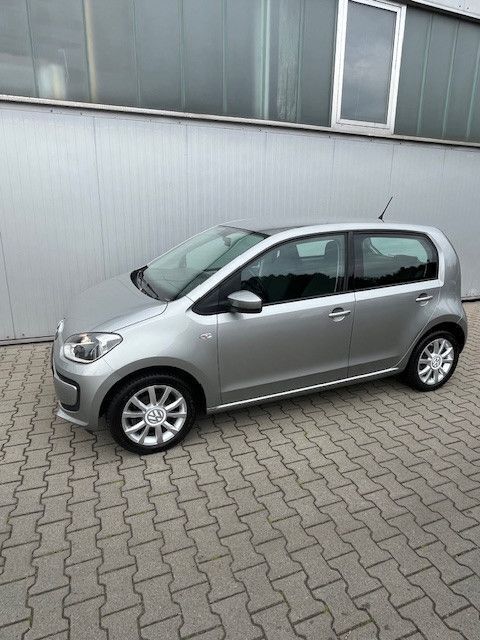 Grau Gebraucht 2015 VW up! move up! Kleinwagen | 5.900 € (Fairer Preis) - Bild 1/4