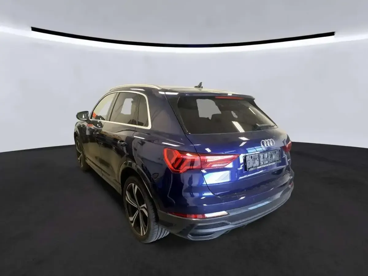 Gebraucht Audi Q3 S-Line 200 PS (147 kW) 2024 Navarrablau metallic SUV